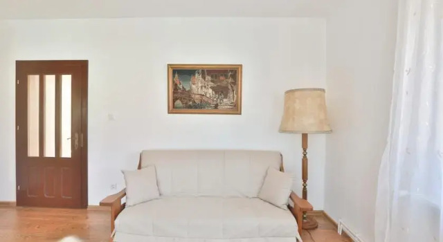 Pensiunea Casa Cânda, Varaa Hotelli Hotellit Hunedoara pysäköinnillä, Pysäköinti