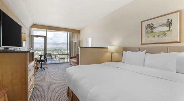 Двухместный номер Standard с балконом Best Western Plus Kelowna Hotel & Suites