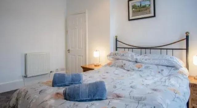 Апартаменты Caldey Island View - 2 Bedroom Apartment - Tenby