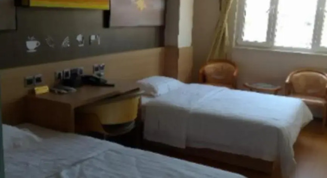 Двухместный семейный люкс IU Hotel Tianjin Jinghai Shengli Street Branch