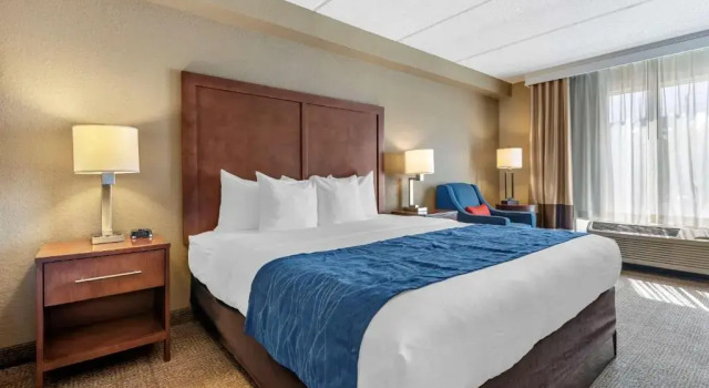Люкс Comfort Inn & Suites Orlando North