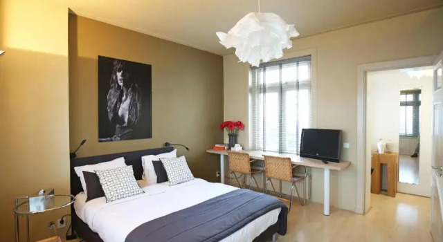 Студия Canal Studio Apartment
