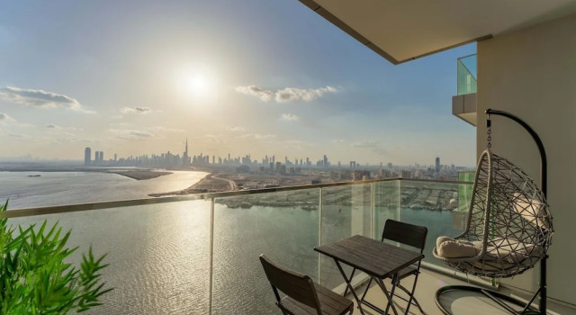 Апартаменты Comfort Maison Privee - Trendy Apt on the Creek with Superb Dubai Skyline Vw