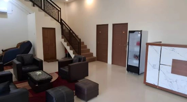 Homestay Sa'adah, Rezervovat Hotel Hotely v Kalimantan s parkováním, Parkování