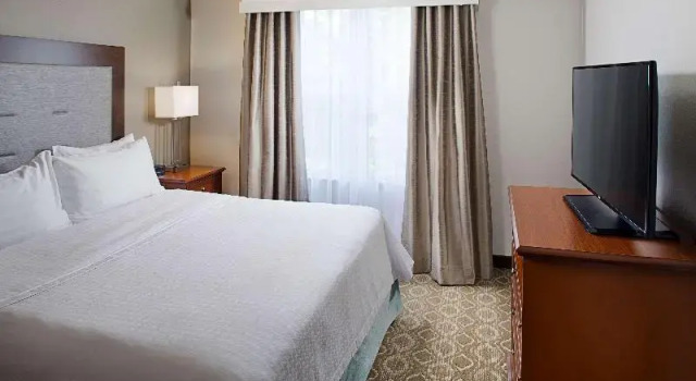 Двухместный номер Standard с балконом Homewood Suites by Hilton Raleigh/Cary