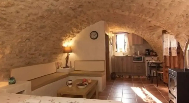Cave house Lagada west mani greece, Забронировать Дом для отпуска Коттеджи Лакония, Коттедж