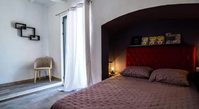 Le Jasmin - piscine privée, Rezerwuj Hotel Hotele w Cavaillon z parkingiem, Parking