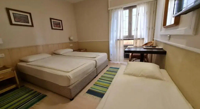 Beth-Shalom Hotel