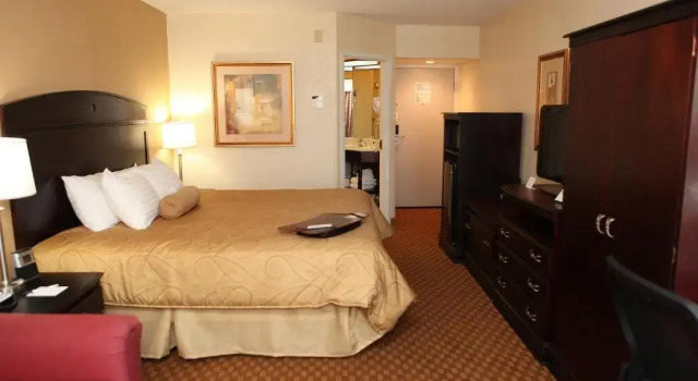 Standard Zimmer Baymont By Wyndham Monroe Ohio
