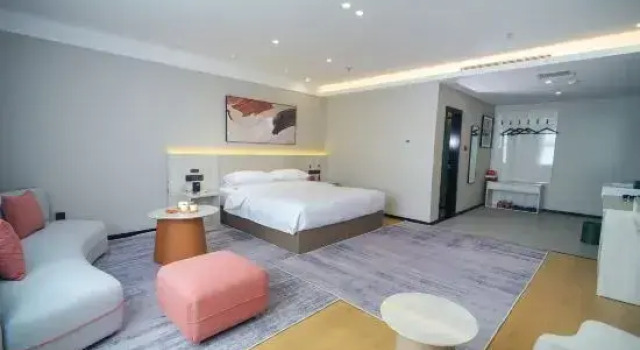 Standard Suite Xingang Hotel