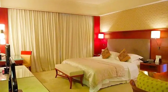 Семейный номер Standard с видом на поле для гольфа Agile ChangJiang Hotel ZhongShan