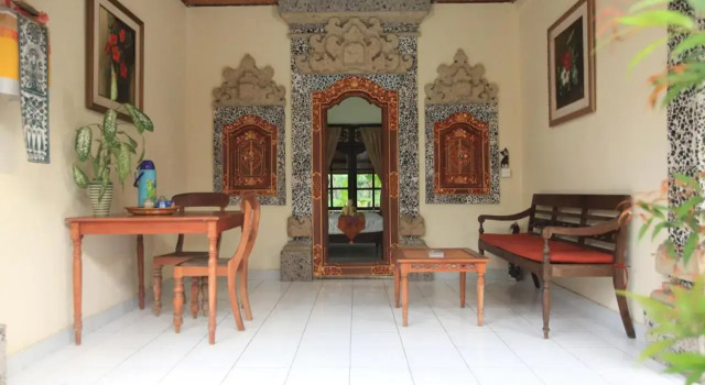 Liang House and Hostel, Book Hostel / Vandrerhjem Hostels i Gianyar, Hostel / Vandrerhjem