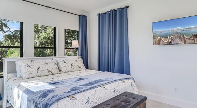 Коттедж с 2 комнатами The Cape House 6031rpf 2 Bedroom Home by RedAwning