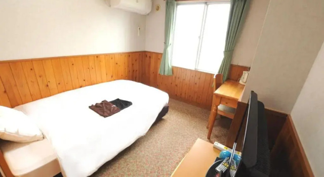 Camera Standard Handa Station Hotel