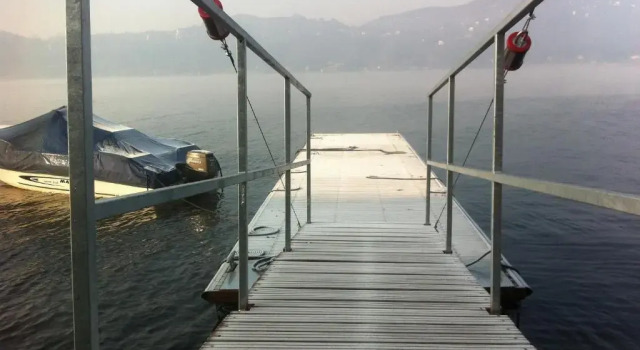 Двухместный номер Standard с видом на озеро Hotel Lido di Angera