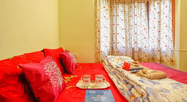 Двухместный номер Standard с балконом OYO 894 Apartment Hotel 510 Chetana