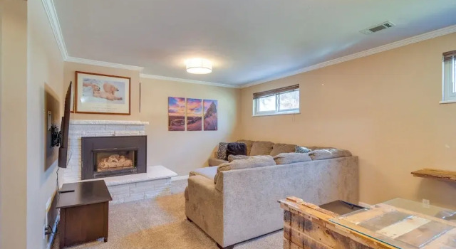 2 Mi to Olde Town! Pet-friendly Haven w/ Sunroom, Rezervați Casă de vacanță Arvada Colorado