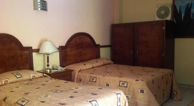 Семейный номер Standard Hotel Plaza Jardín