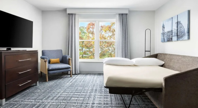 Четырёхместный номер Standard с 2 комнатами Homewood Suites by Hilton Manchester/Airport