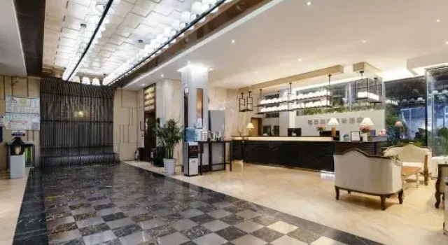 Zijinghua Chain Hotel, Rezerwuj Hotel Hotele w Nanning z parkingiem, Parking
