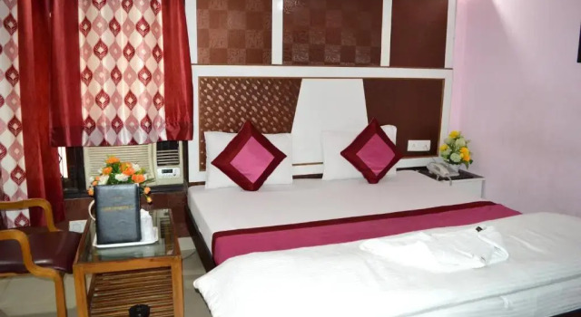 Двухместный номер Deluxe Hotel Su Shree Continental Dx 5 mins From New Delhi Railway Station & Free Car Parking