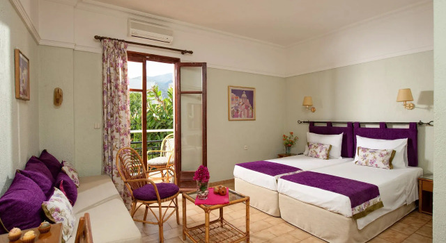 Трёхместный номер Standard Malia Mare Hotel
