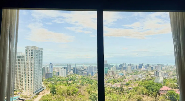 Номер Deluxe с видом на море Marco Polo Plaza Cebu