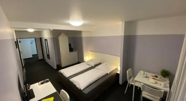 Апартаменты Hotel U Mülheim Free Parking Highspeed WiFi