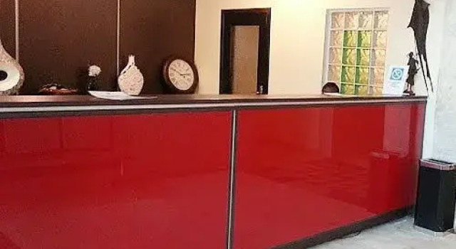 Golden Tulip Essential Benin City, Rezerwuj Hotel Hotele w Ikpoba-Okha z basenem, Basen