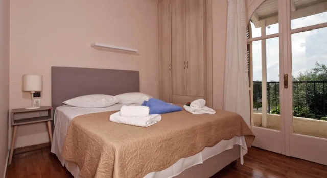 Коттедж Villa Litsa Large Private Pool Walk to Beach Sea Views A C Wifi