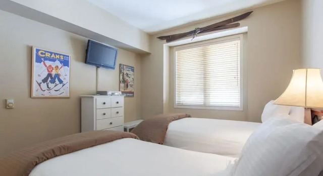 Mammoth Green # 105, Buchen Sie Ferienwohnung SPA-Hotels in Mammoth, SPA