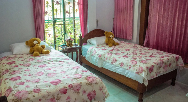 Loy Manee House