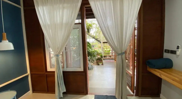 Lux Homestay, Rezervasyon Otel Nam Nao otoparklı oteller, Otopark