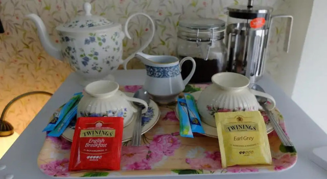 Четырёхместный номер Deluxe с балконом The London Tearoom