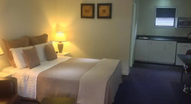 Люкс Central Park Motor Inn