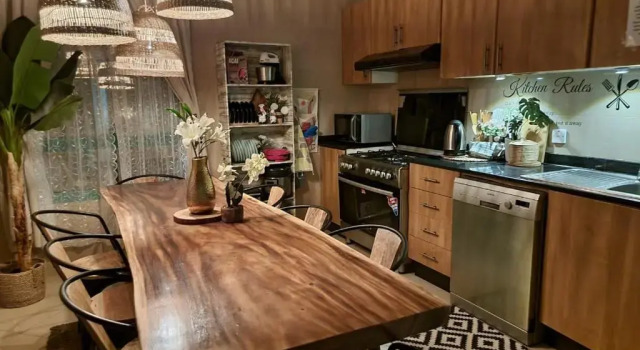 Кровать в общем номере Green Sky Hostel