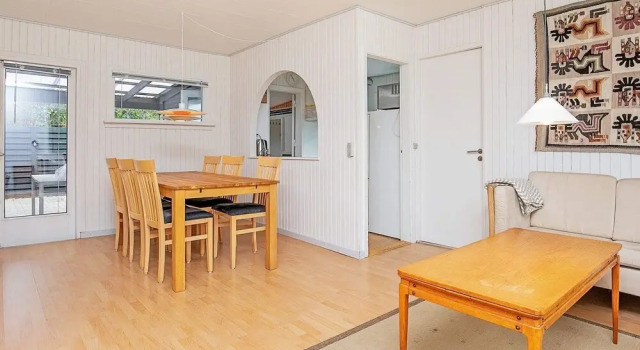 Spacious Holiday Home in Nakskov With Terrace, Book Hotel 3-stjernede hoteller i Nakskov, 3*