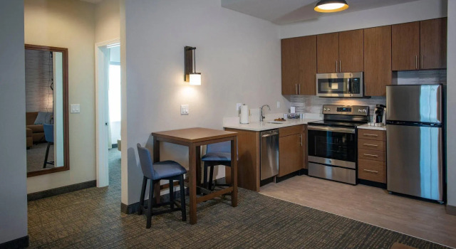 Двухместный люкс c 1 комнатой Residence Inn by Marriott Pensacola Airport/Medical Center