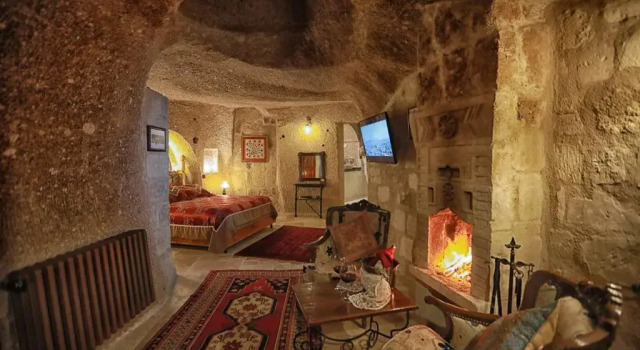 Полулюкс Travellers Cave Hotel