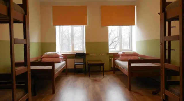 Кровать в общем номере Gogol Park Rooms