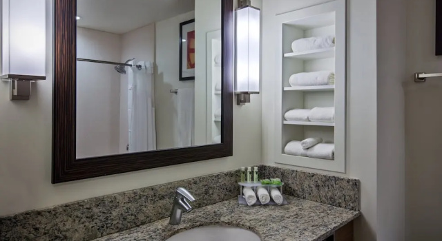 Двухместный люкс Holiday Inn Express & Suites Kailua-Kona by IHG
