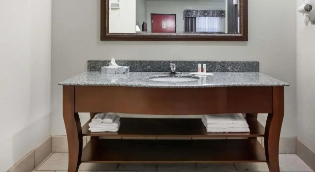Super 8 McAlester, Book Hotel Hoteller i McAlester med parkering, Parkering