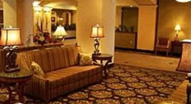 Ramada Plaza Hotel & Conference Center, Reserva ahora Hotel Columbus Ohio