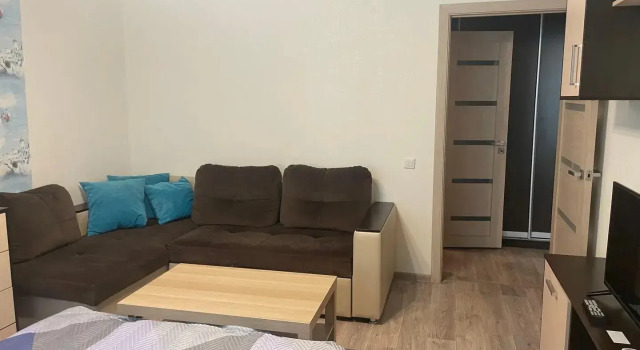 Apartments on Polyakova street 28B, Prenota Appartamento Avtozavodsky district 