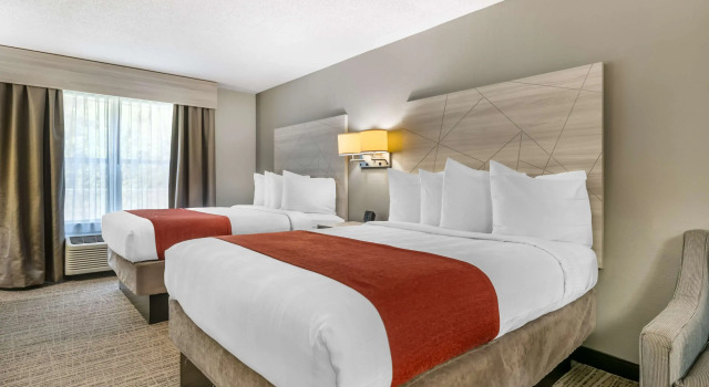 Четырёхместный номер Standard Best Western Plus Lake City