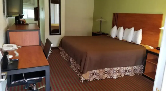 Номер Standard All Seasons Inn & Suites