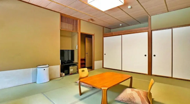 Четырёхместный номер Superior Yoritomonoyu Honjin