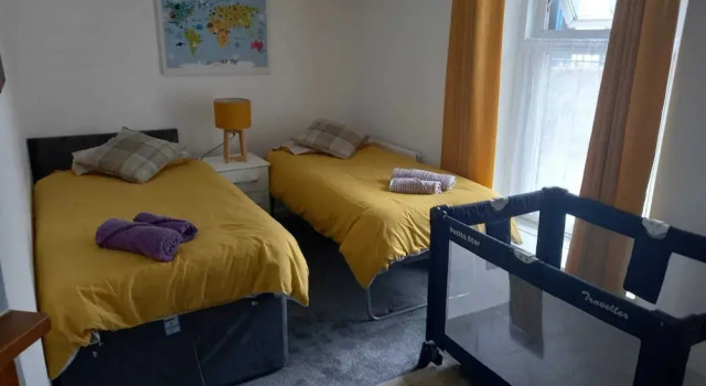 Cosy Cottage, a Spacious Home in Torquay, Забронировать Отель Отели Торки 3 звезды, рядом с Художественно-исторический музей Торр-Эбби, 3*