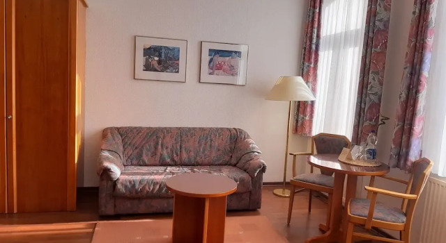 Hotel Gut Tannepöls, Prenota Hotel Hotel a Garz con parcheggio, Parcheggio