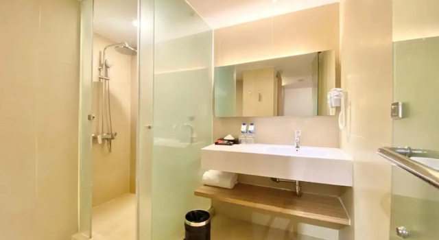 Номер Executive Grand Zuri Malioboro
